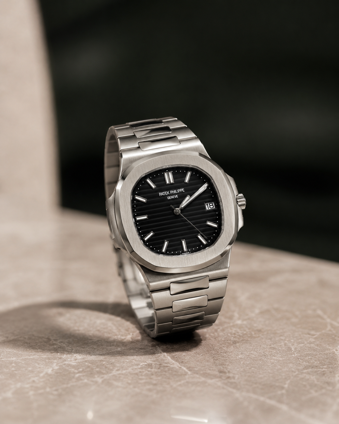 Montre Patek Philippe Nautilus Mécanique — photo 1